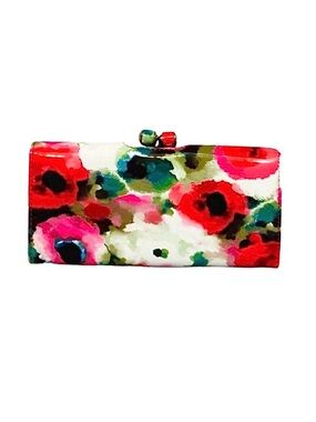 WALLET ~ Long Floral Print Wallet w/Kiss Lock Closure and Plethora of Pockets